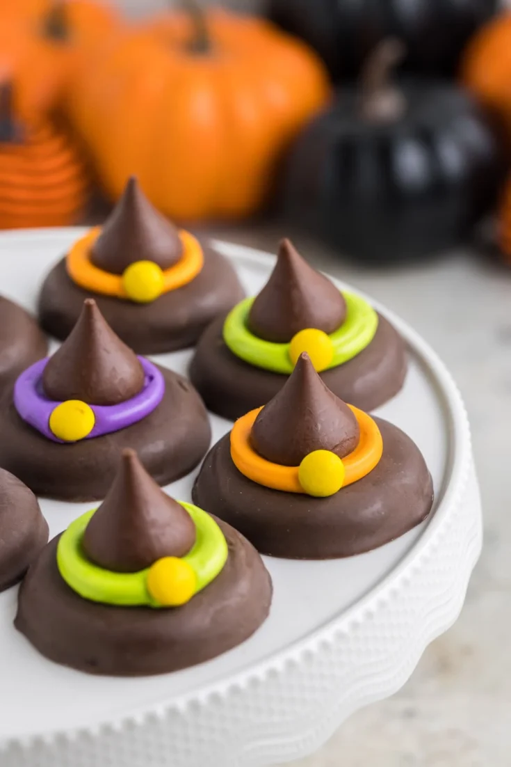Witch Hat Munchables: Mini No-Bake Treats