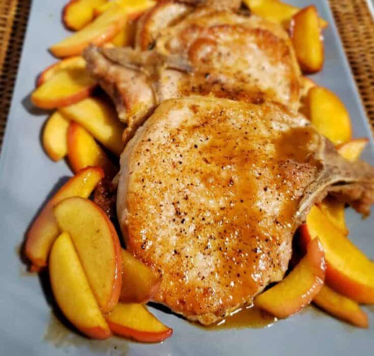 Pan-Seared Pork Chops and Fried Cinnamon Apples