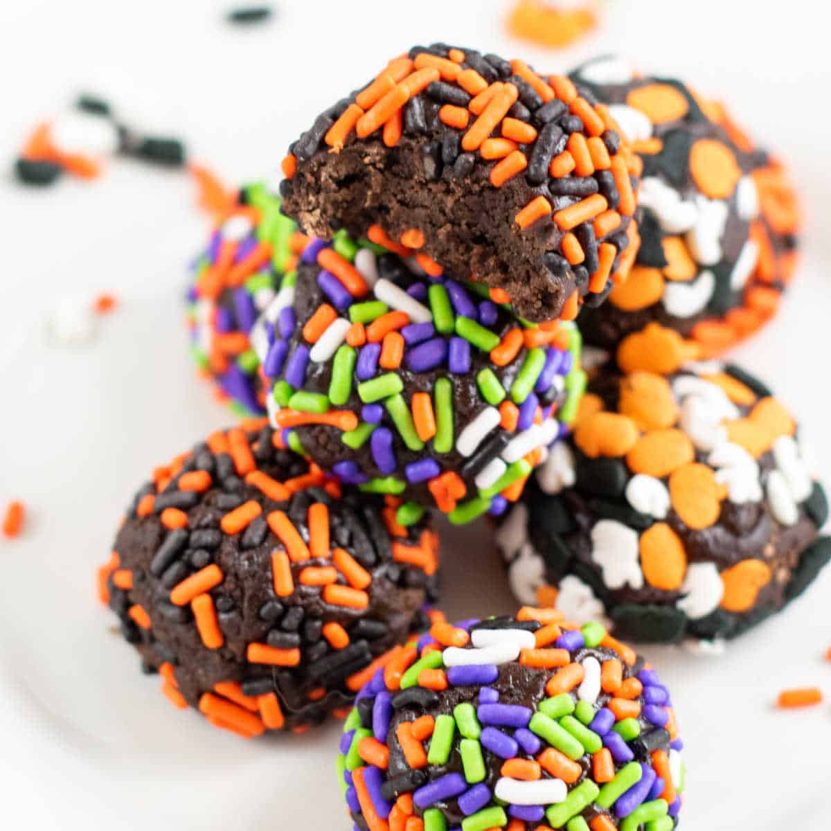 Spooktacular Brownie Bite Pops