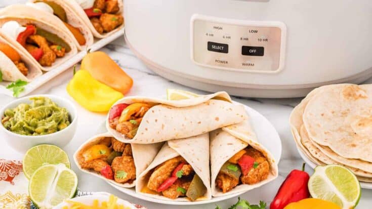 Midnight Fiesta: Slow‑Cooked Chicken & Pepper Bar