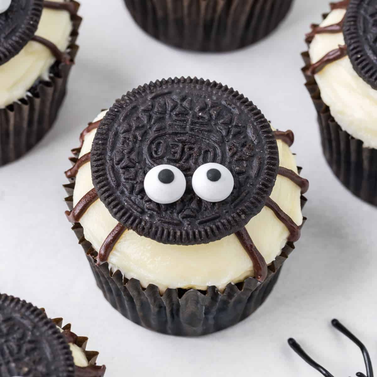 Creepy-Crawly Oreo Cupcakes