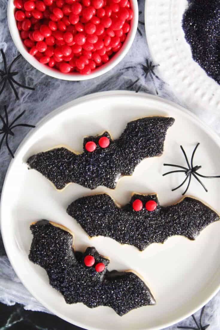 Bloodshot Bat Bites: Creepy-Cute Cookie Creepers