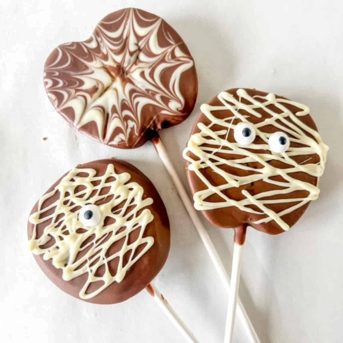 Midnight Munch: Chocolate-Covered Apple Wedges