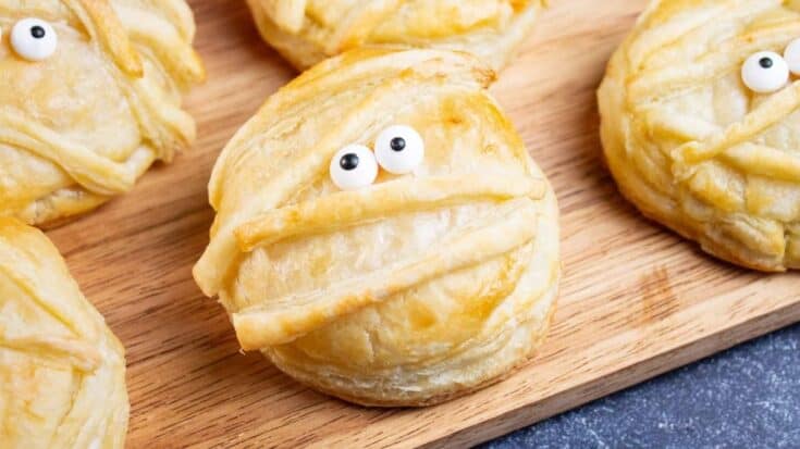 Mini Mummy Melts: Cheesy Pepperoni Pockets