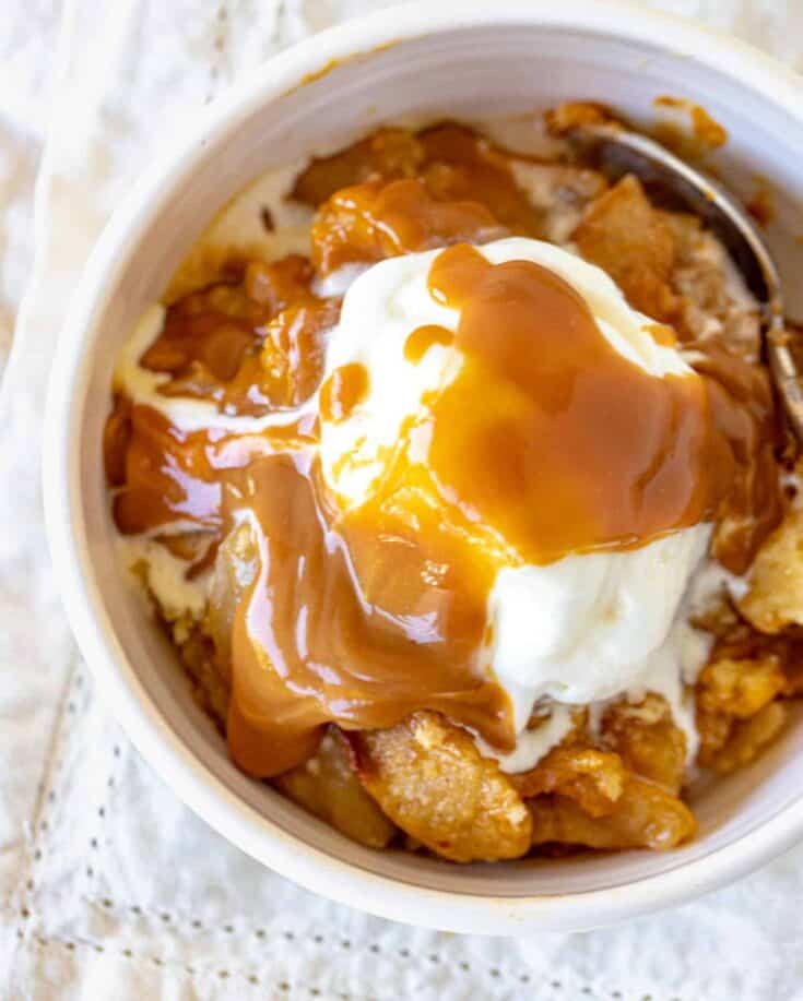 One-Skillet Caramel Apple Cobbler Cake