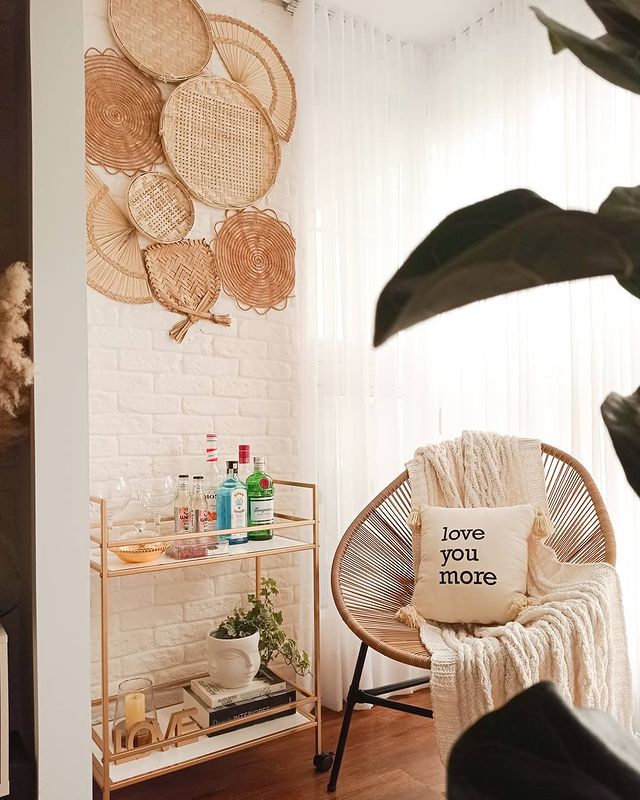 Layered Woven Throws for Effortless Boho Warmth