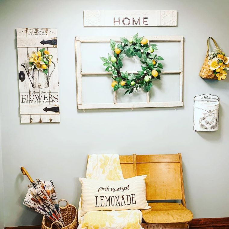 Charming Summer Idea: Summer Decor For Your Foyer