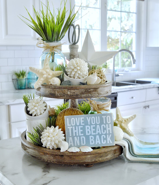 Charming Summer Idea: Summer Tiered Tray
