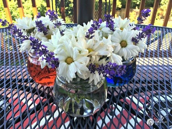 Subtle Star-Spangled Centerpiece