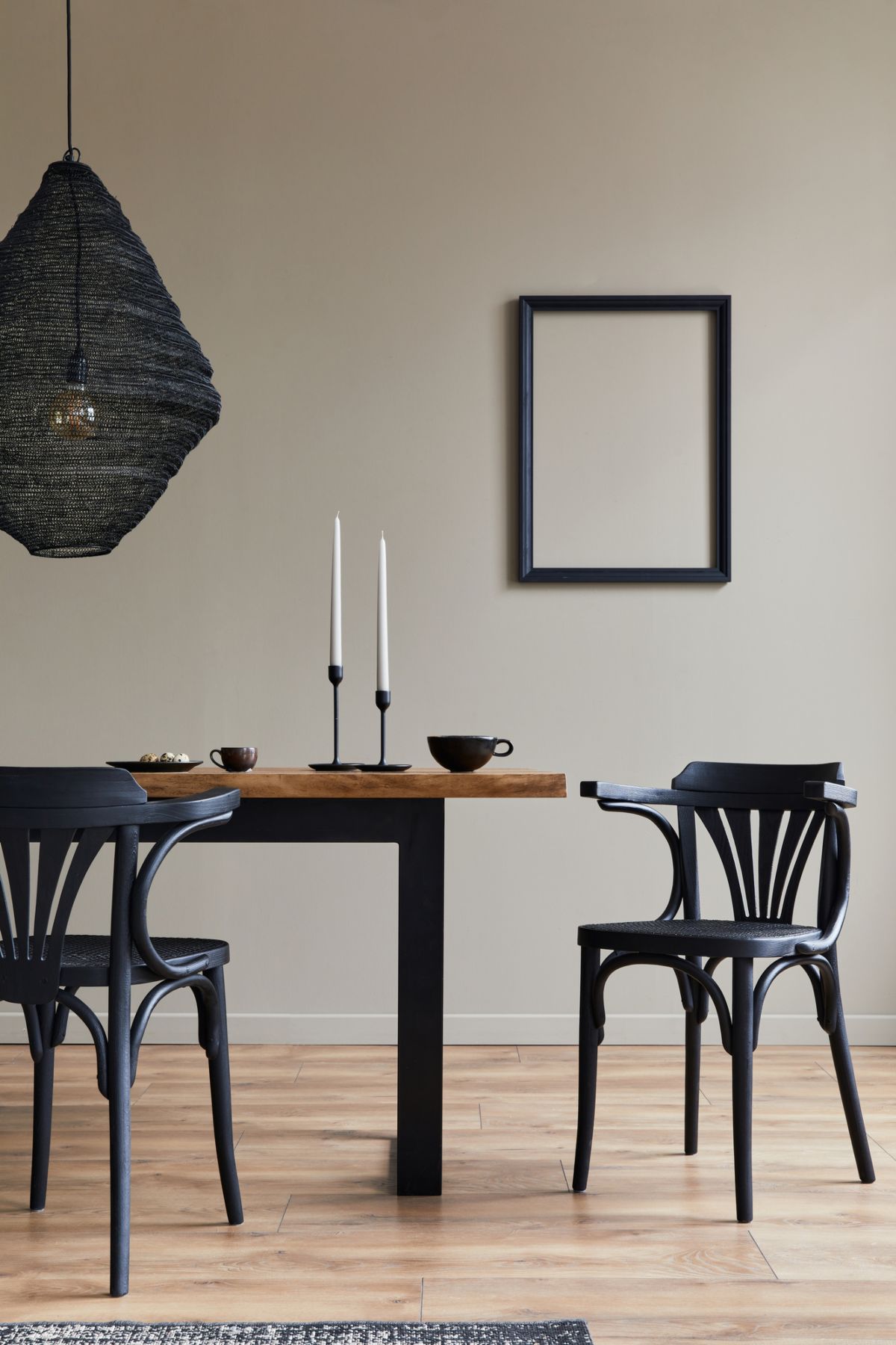 Taper Statement Stands