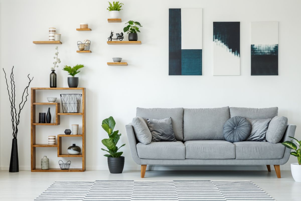 Lush Plant Ledge Look