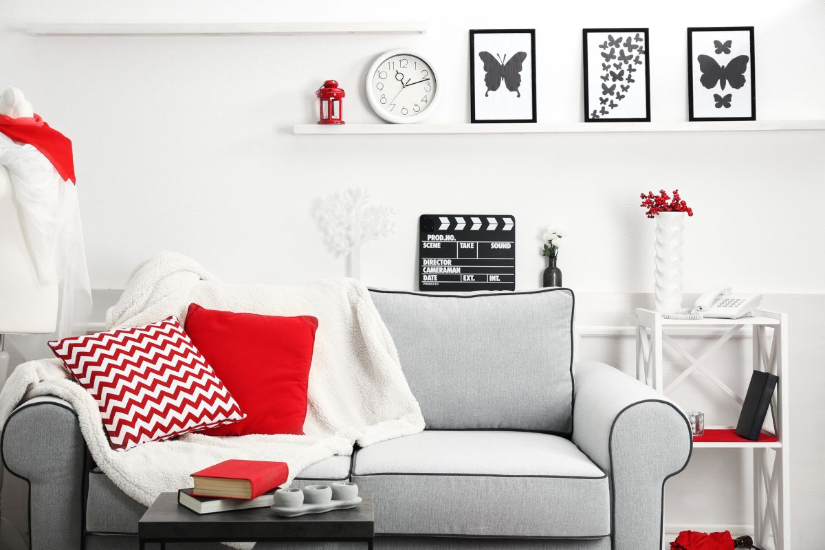 Design-Forward Wall Clock