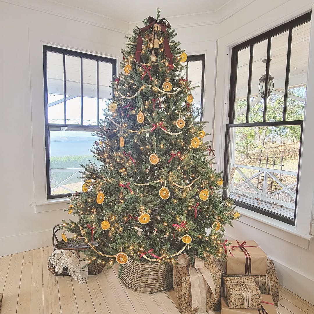 Set a Strong Seasonal Focal Point