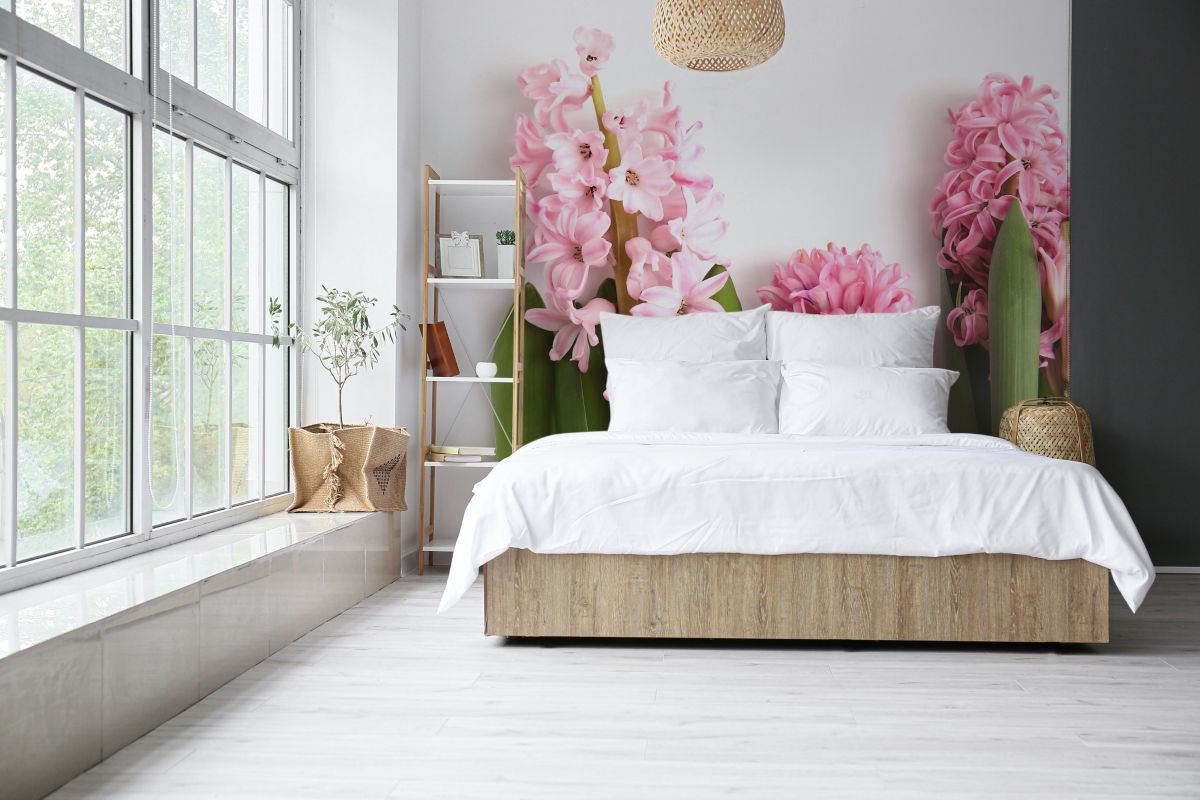 Floral Feature Wall That Makes a Statement