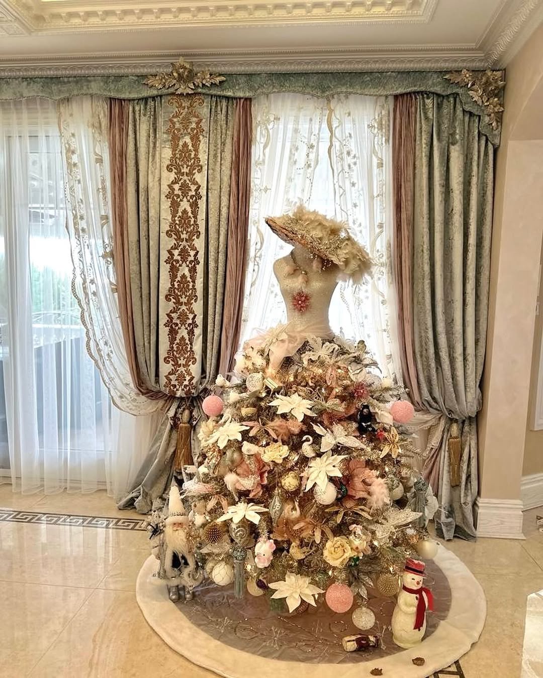 Let One Seasonal Moment Lead the Design