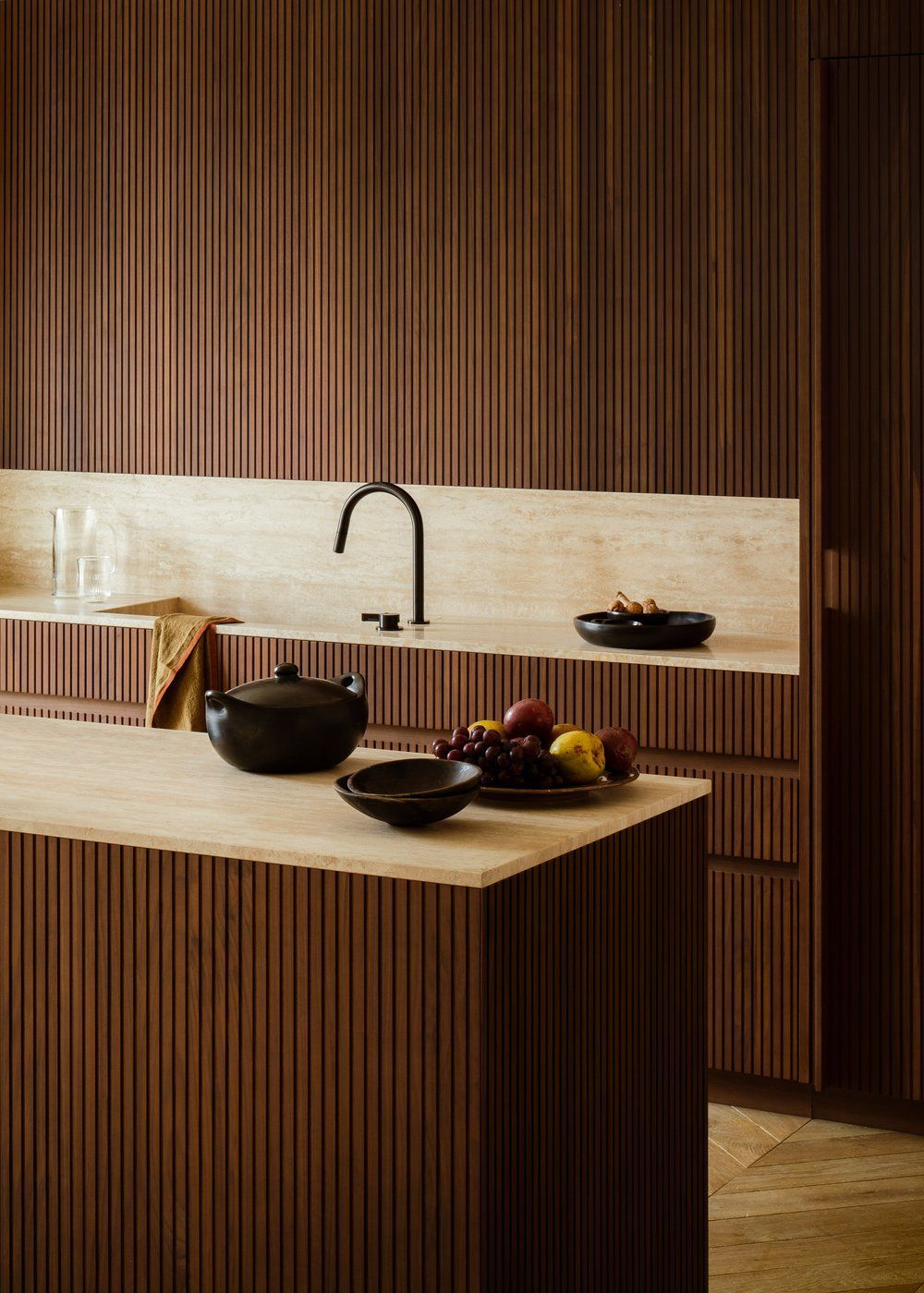 Mixing Wood with Complementary Elements for Stunning Kitchens