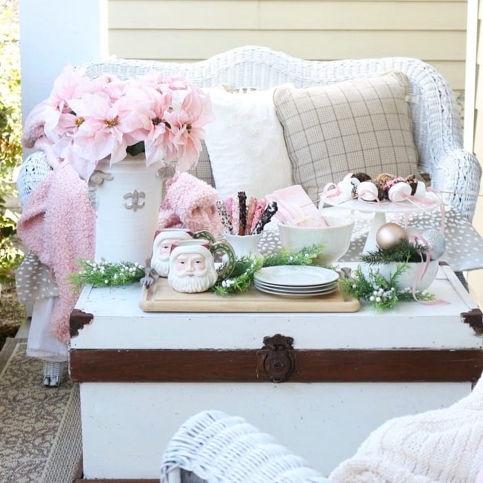 Blush & Bright: A Rose-Tinted Holiday Porch
