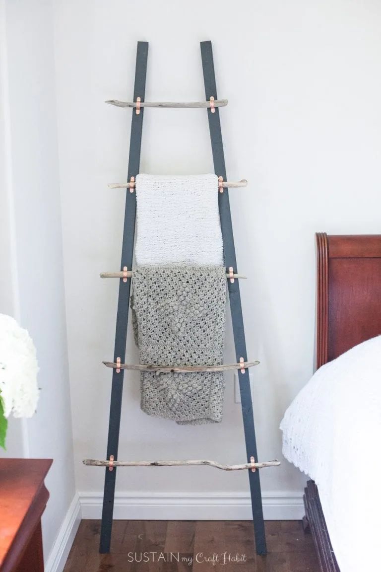 Chic Blanket Ladder: Stylish Storage With a Rustic Touch
