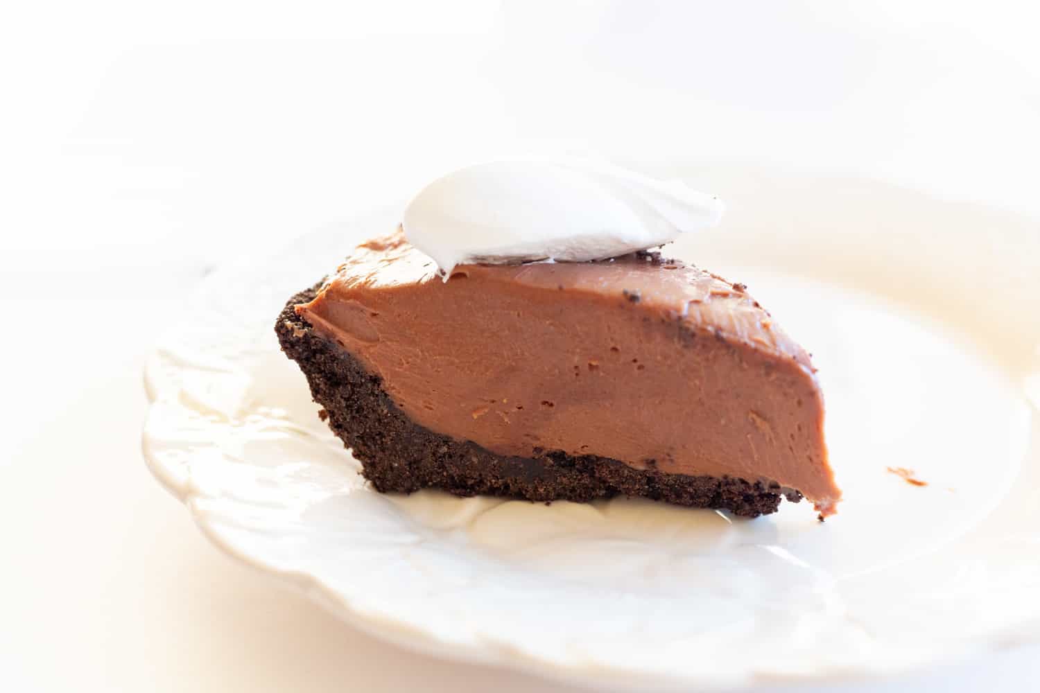 Spiced Ginger-Snap Chocolate-Hazelnut Cheesecake