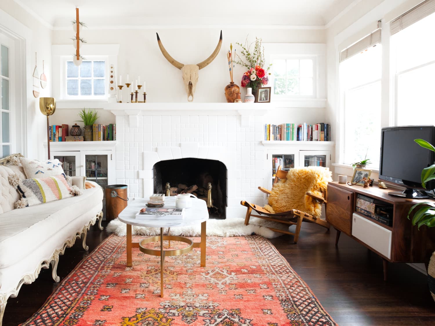 Chic Neutral Display Ideas for a Modern Credenza