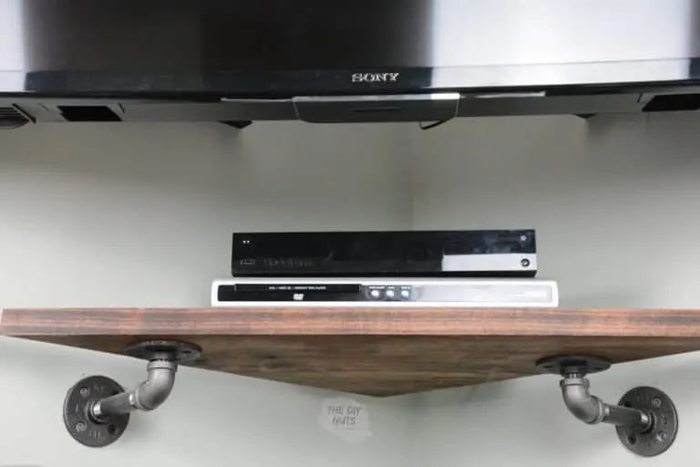 Corner Pop: Angled Pipe-Forward Shelf