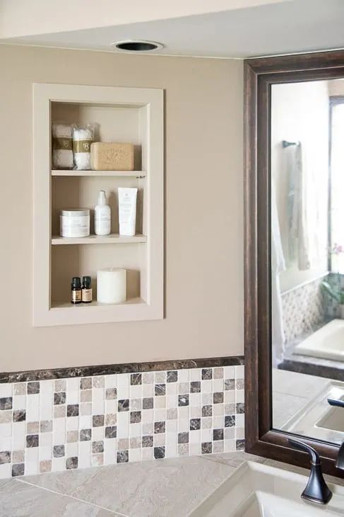 Recessed Display Nook