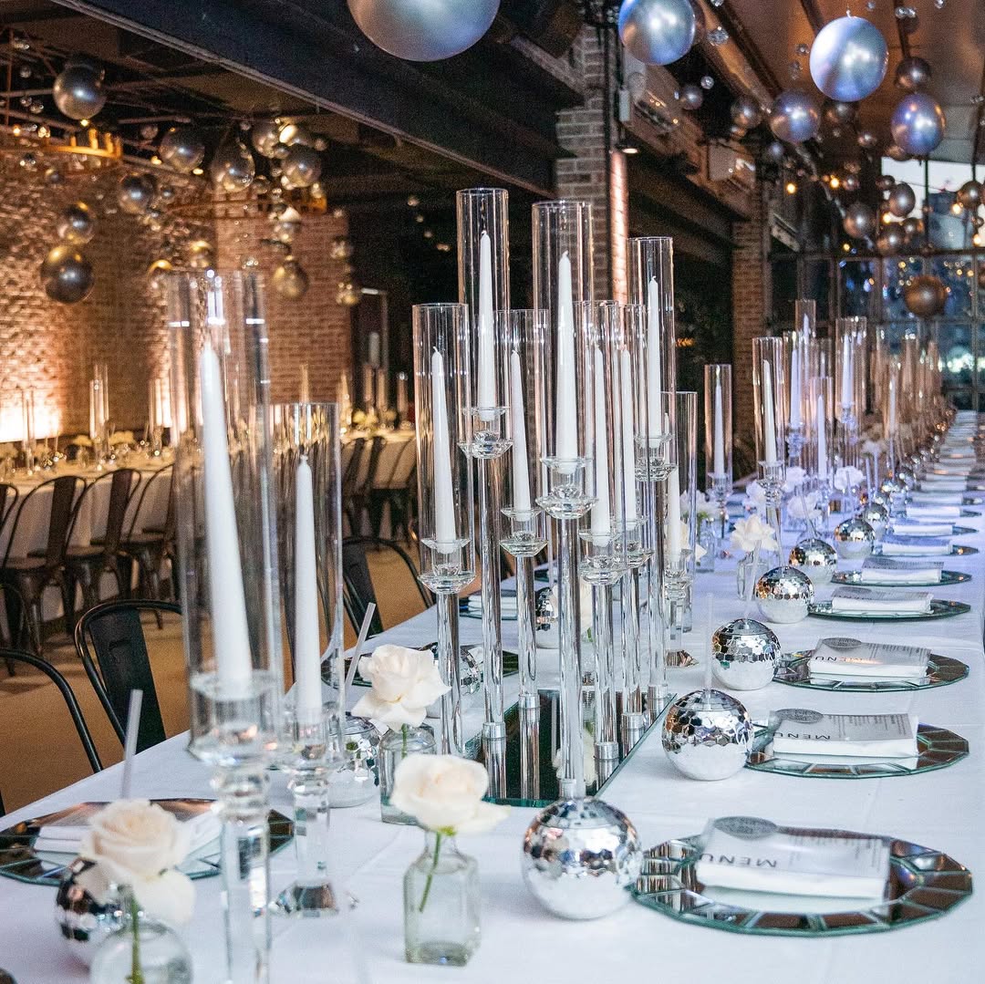 Use Symmetry for a High-Impact Tablescape