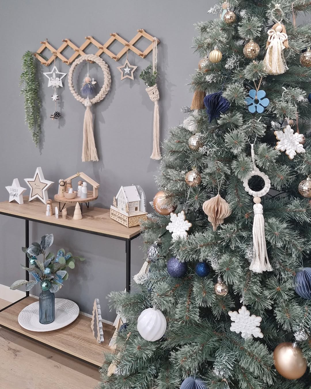Add Contrast with a Deep Accent
