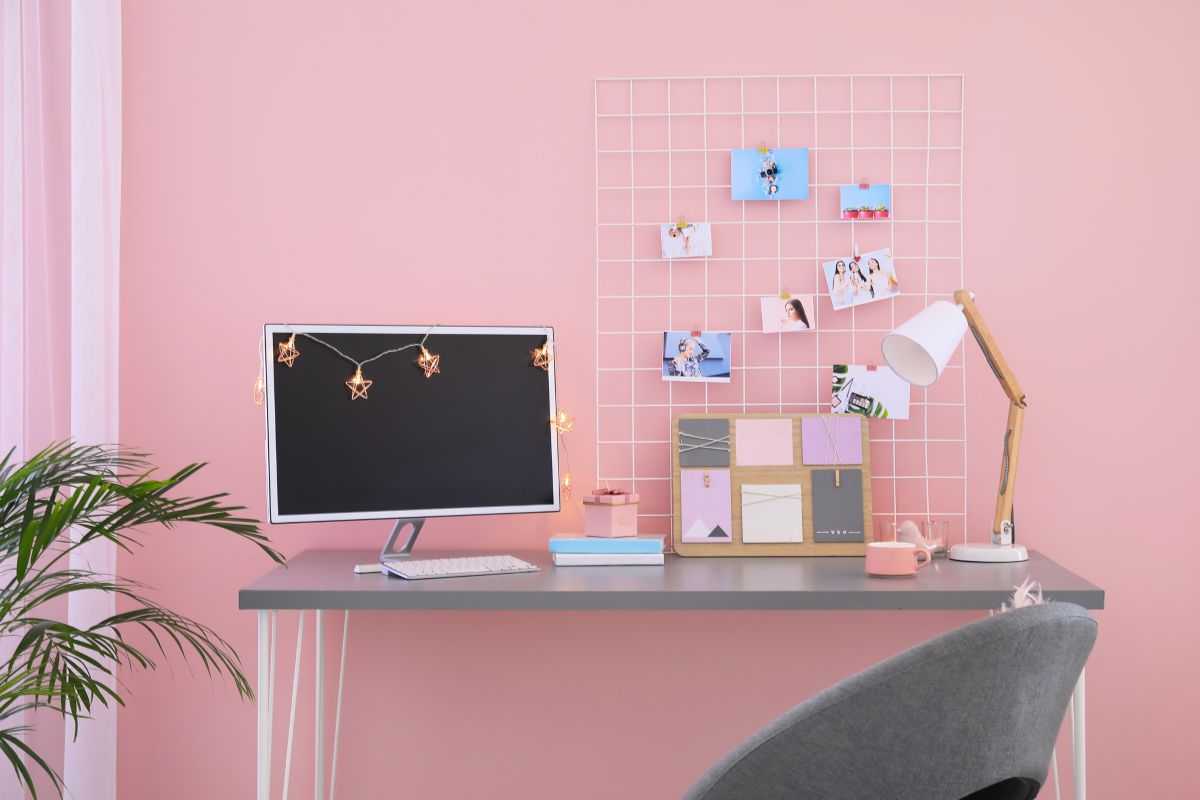 Wire Grid Inspiration & Organization Board