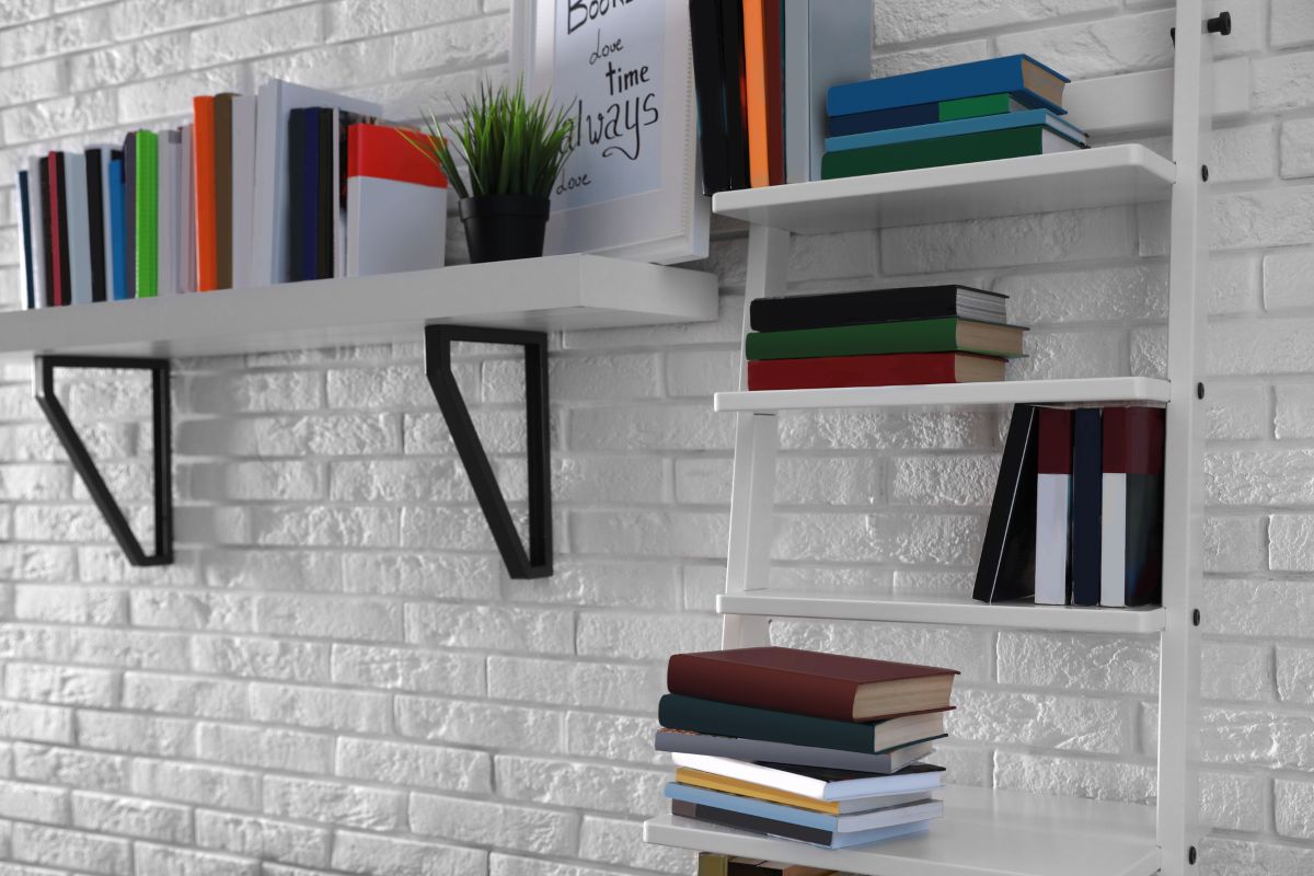 Shelfie: Floating Book Ledges