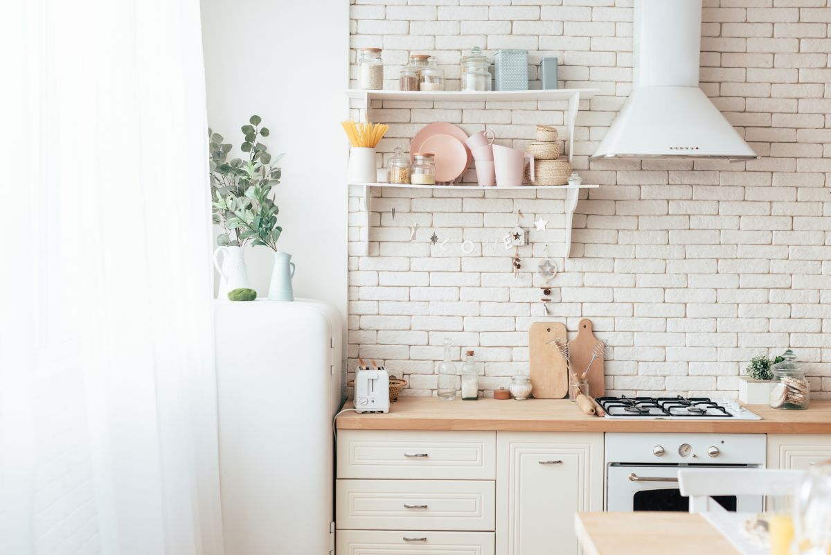 Colorful Kitchenware Displays
