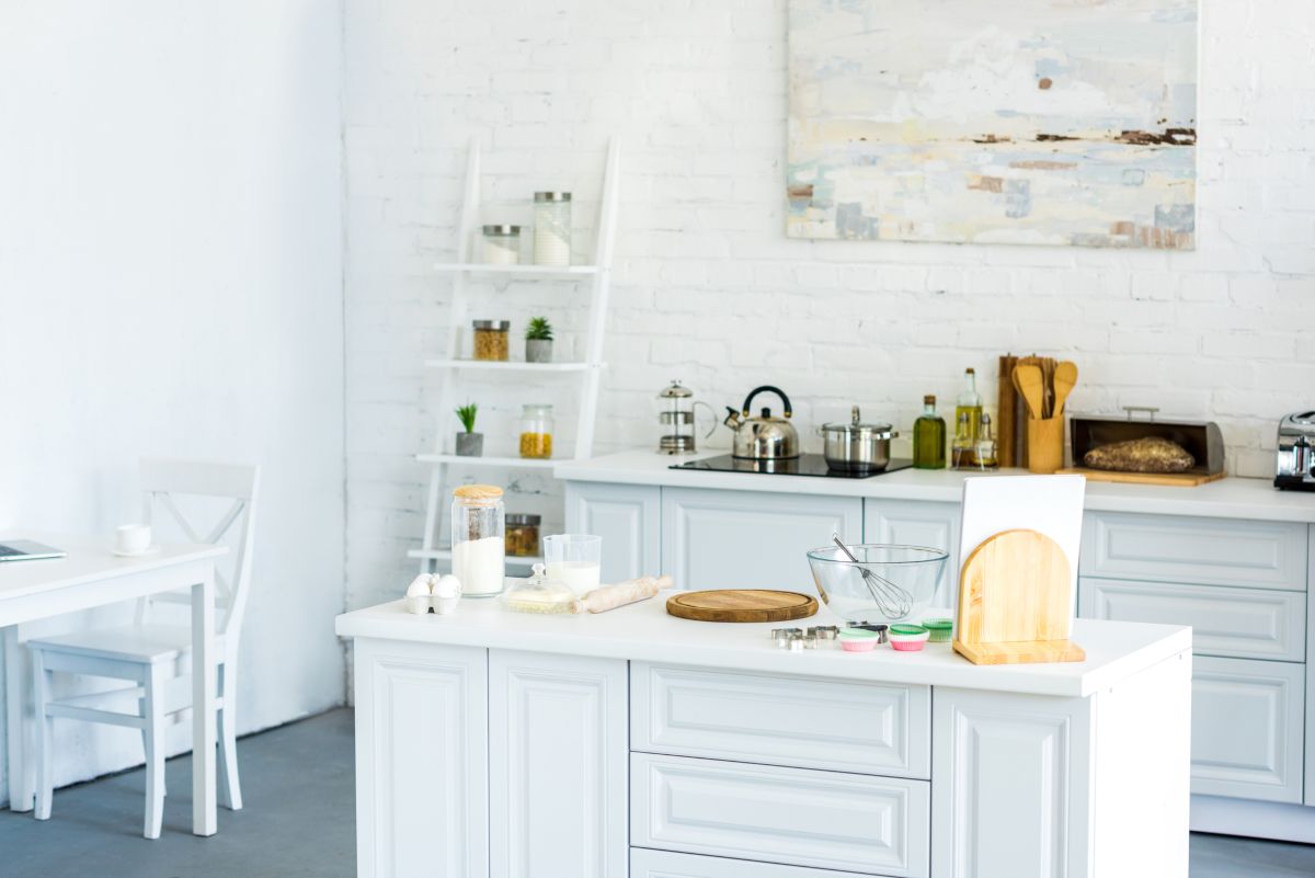 Leaning Ladder Shelves