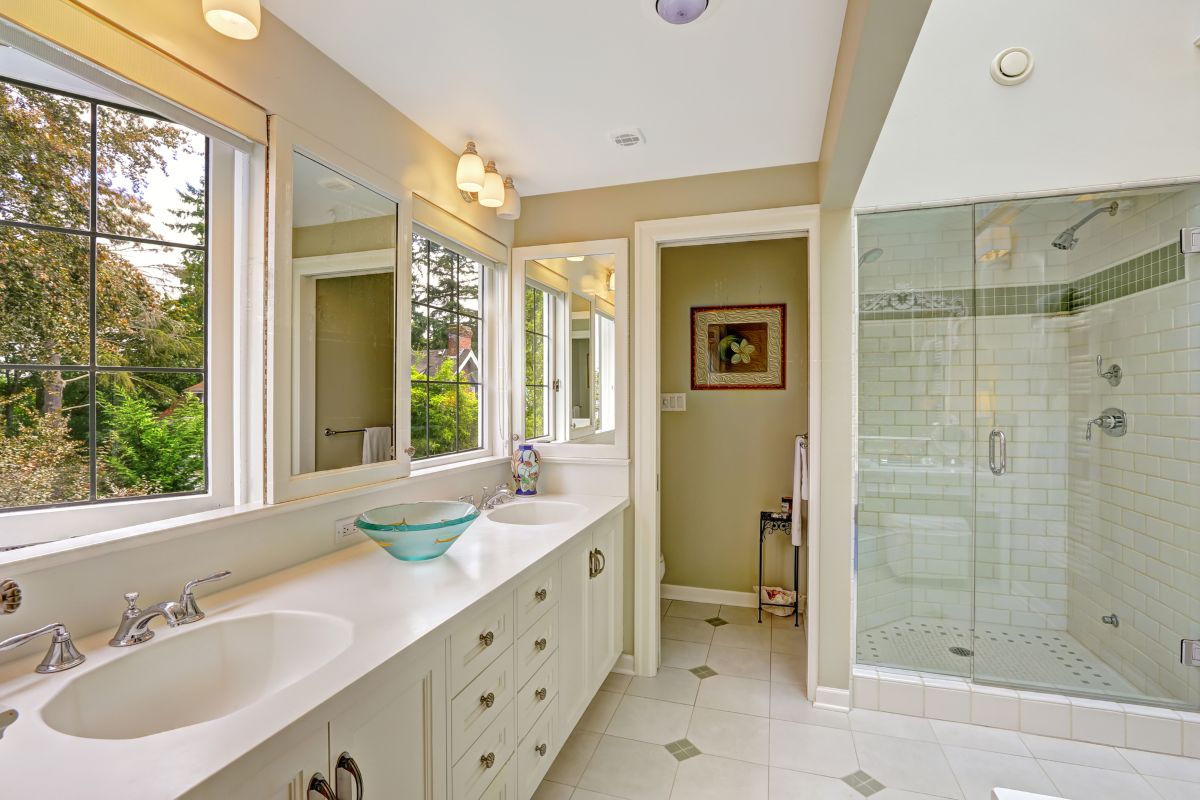 Expansive Spa-Scale Shower