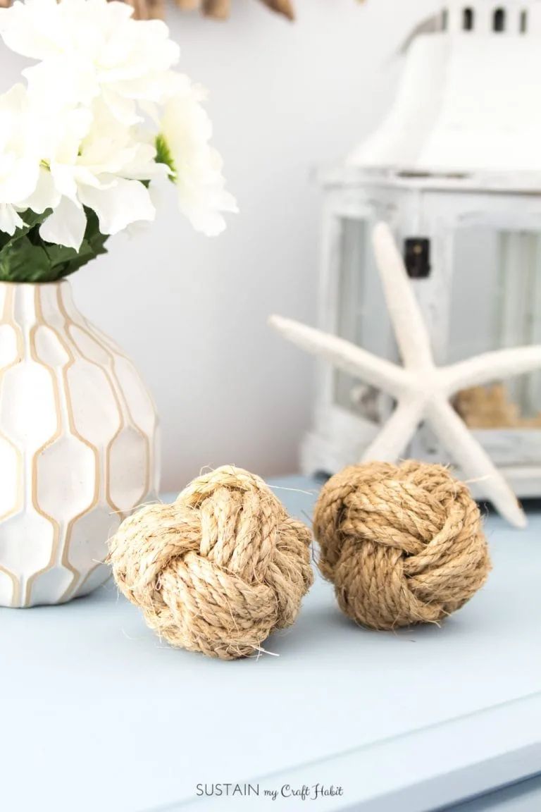 Nautical Knot Accent