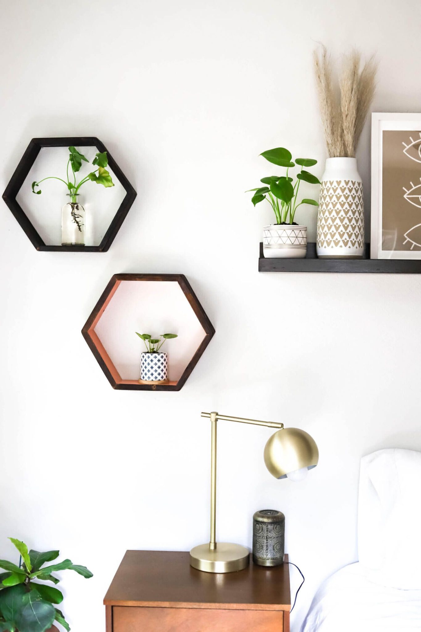 Chic Wall-Mounted Shelving