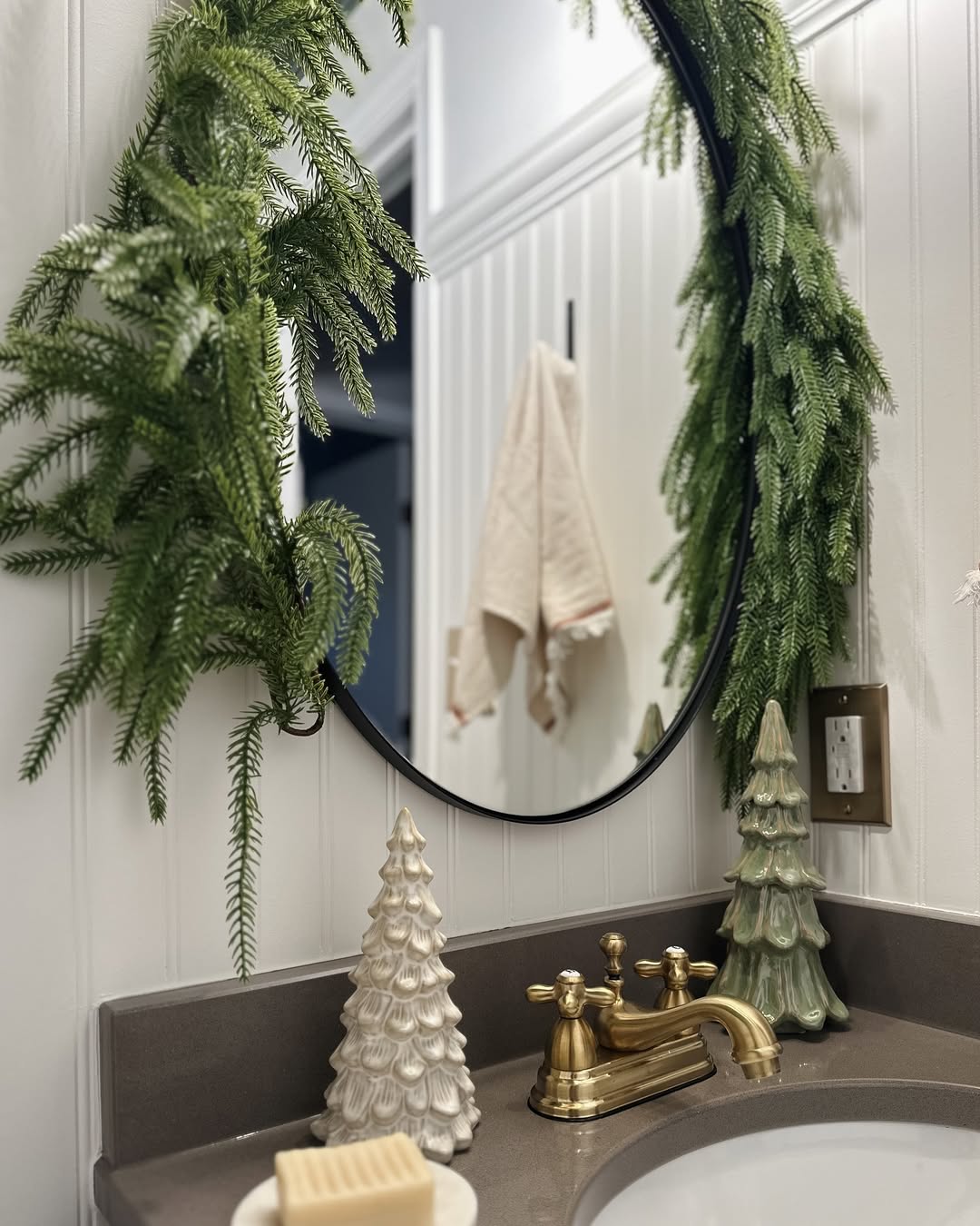 Create an Easy Holiday Layer