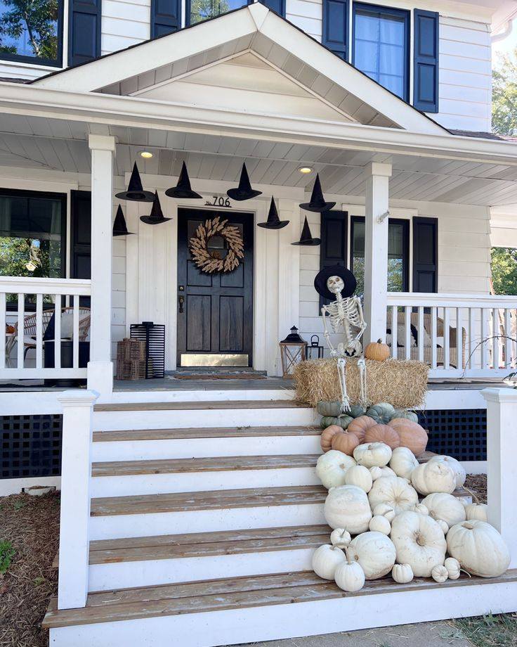 Hauntingly Charming Halloween Porch