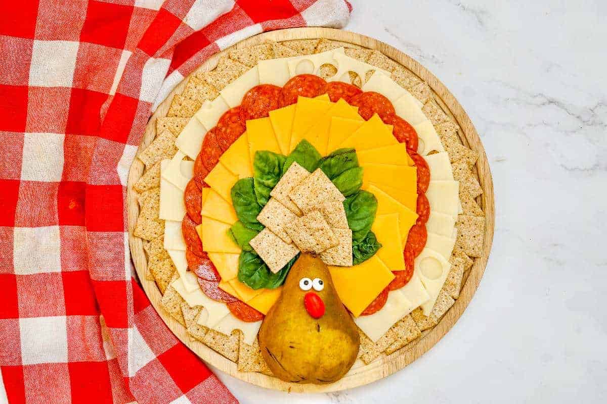 Turkey-Tuck Friendsgiving Platter