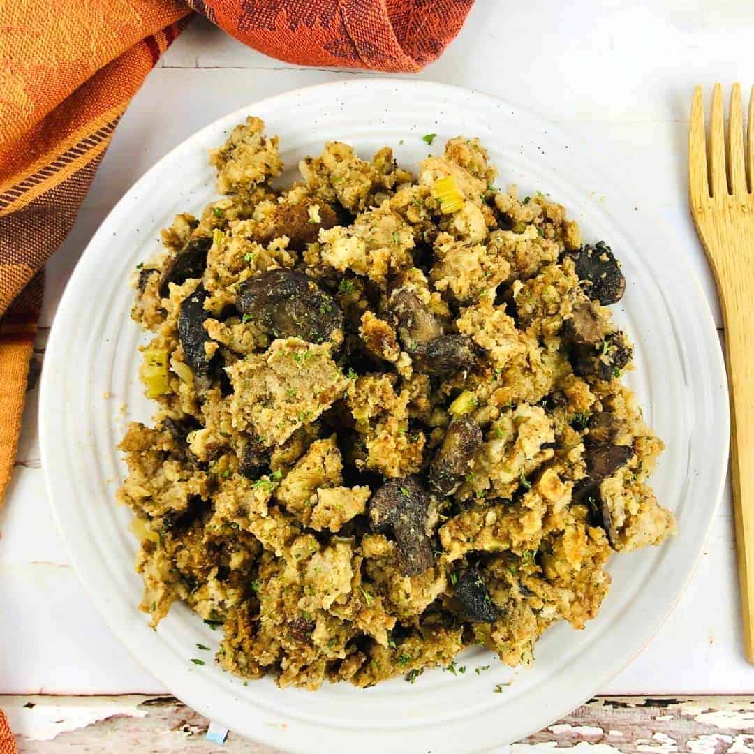 Crock-Pot Herbed Mushroom & Sourdough Dressing
