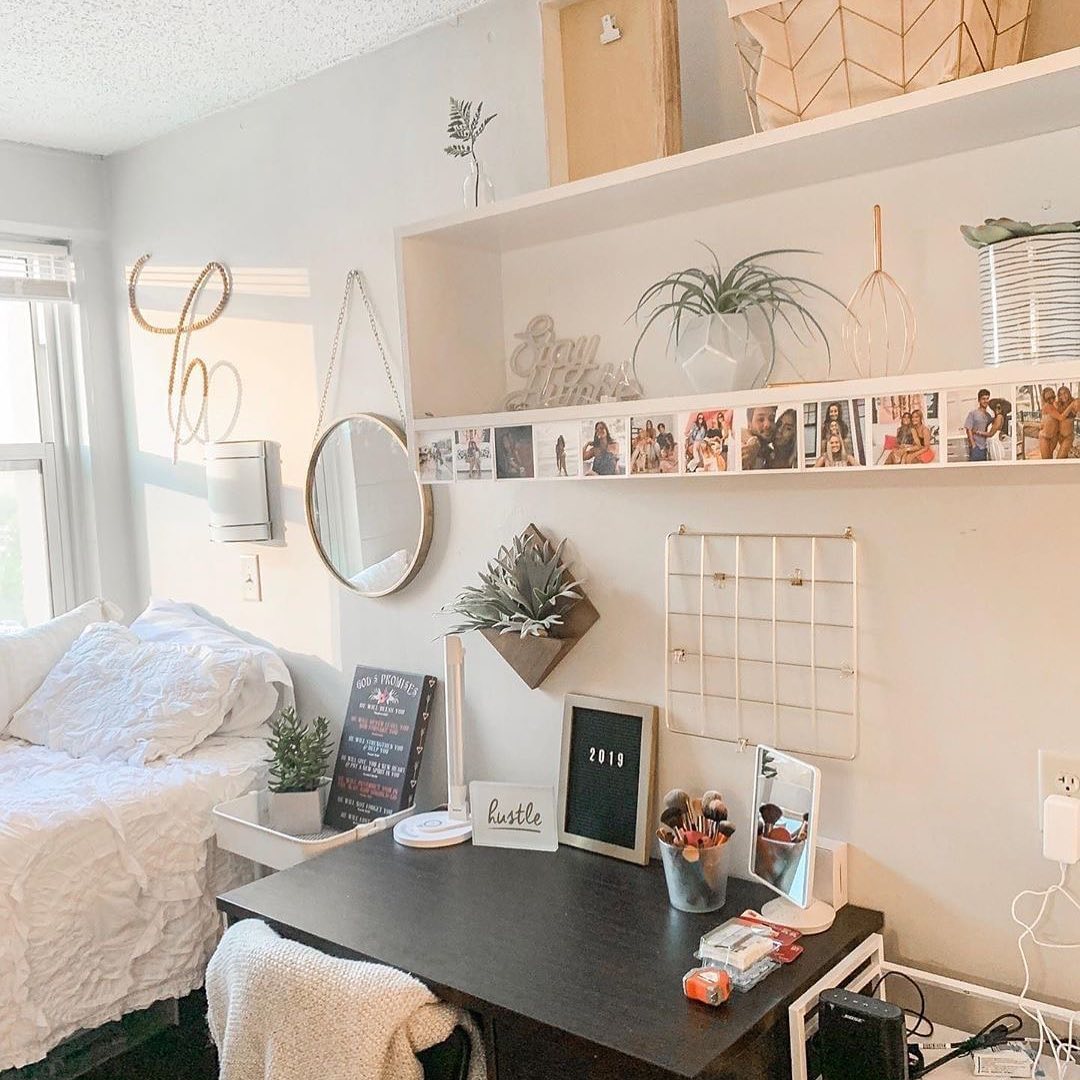 Set a Strong Seasonal Focal Point