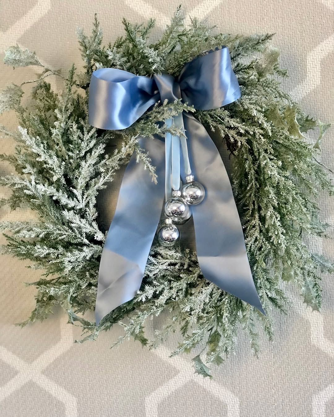 Create an Easy Holiday Layer