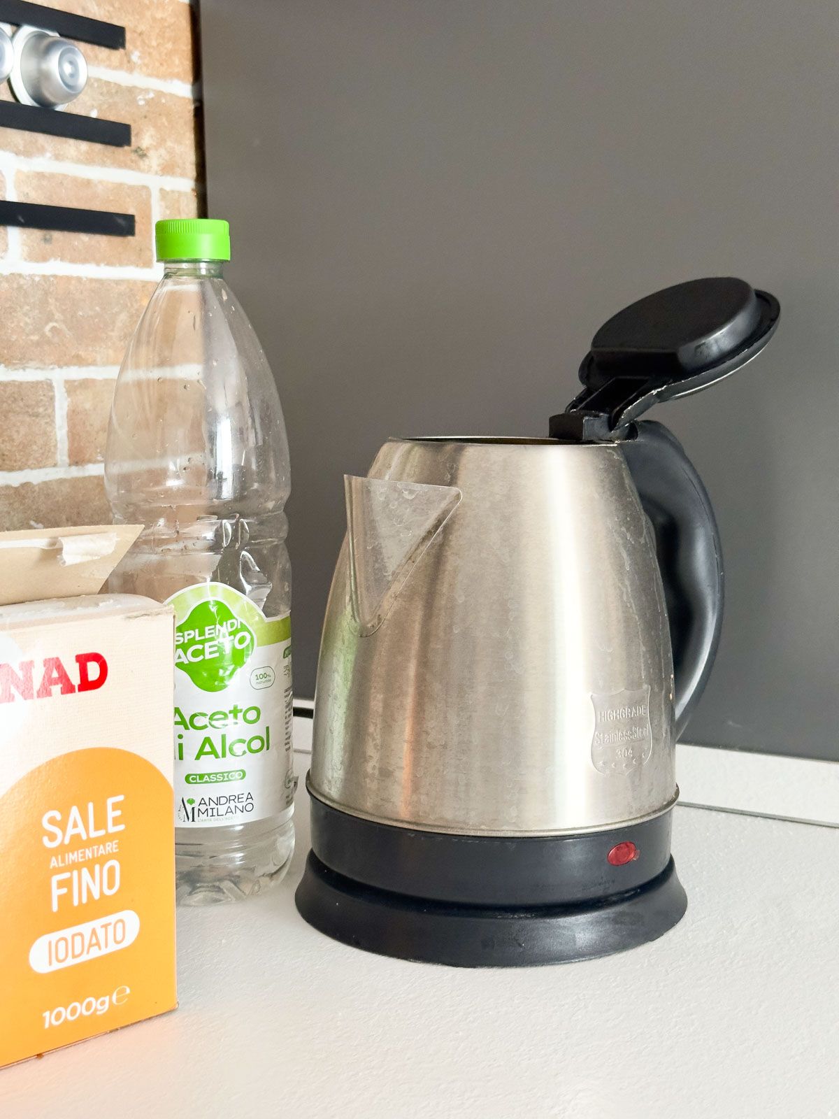 Sparkle Your Kettle with a Simple Vinegar, Salt, and Hot Water Trick