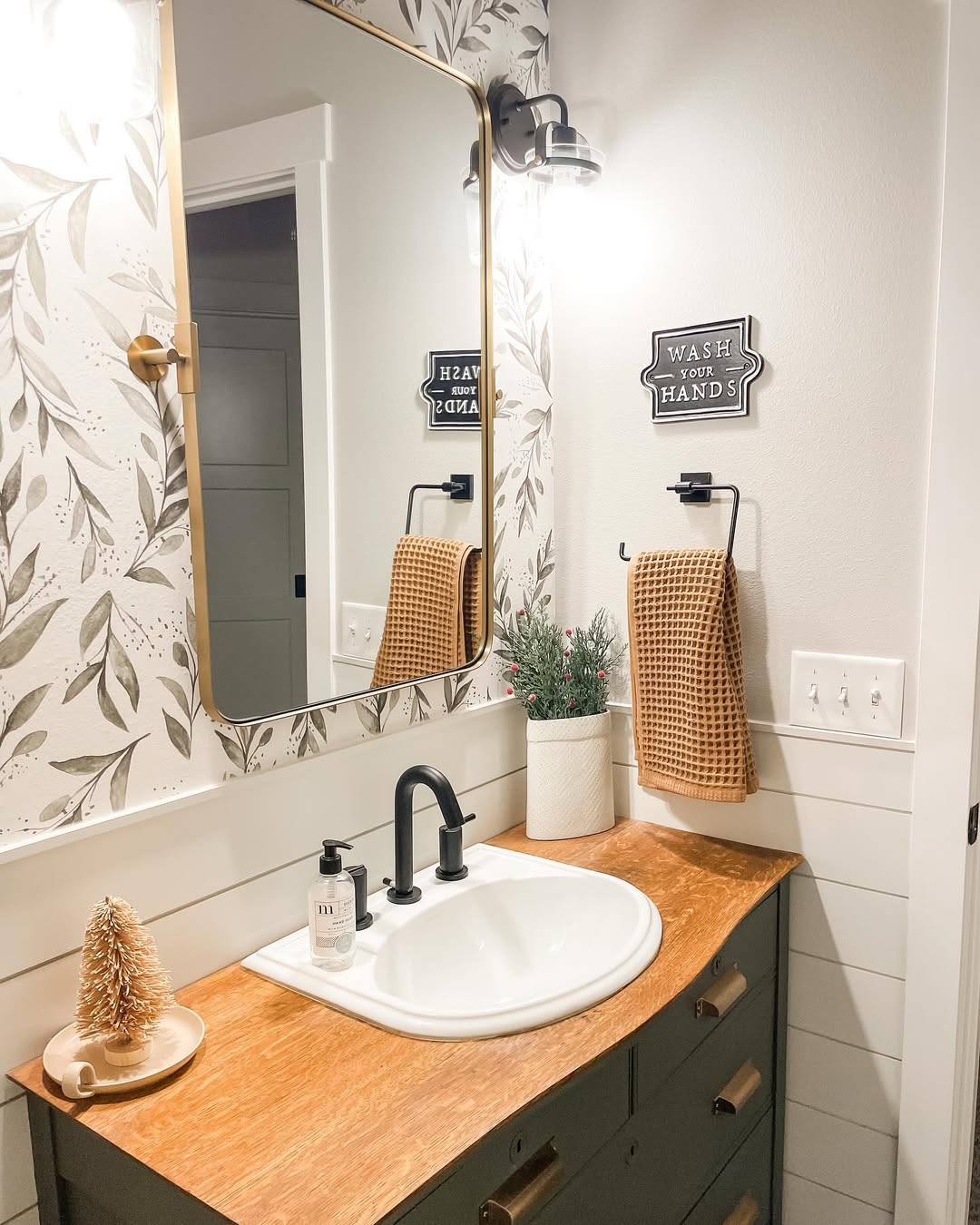 Frame the Room with Greenery