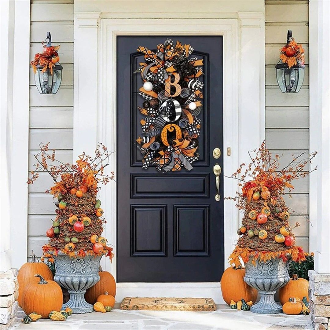 Charming 'Boo!' Wreath for a Festive Fall Welcome