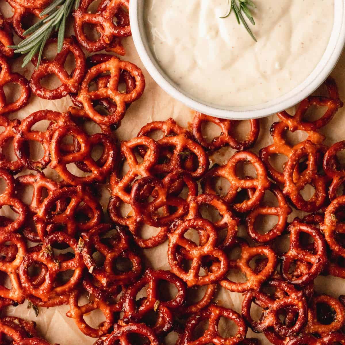 Honey-Spice Pretzel & Herb Cheese Log