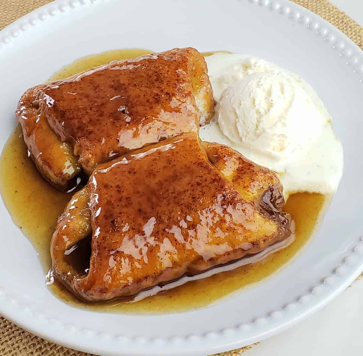 Glazed Autumn Pumpkin Pastry Bakes