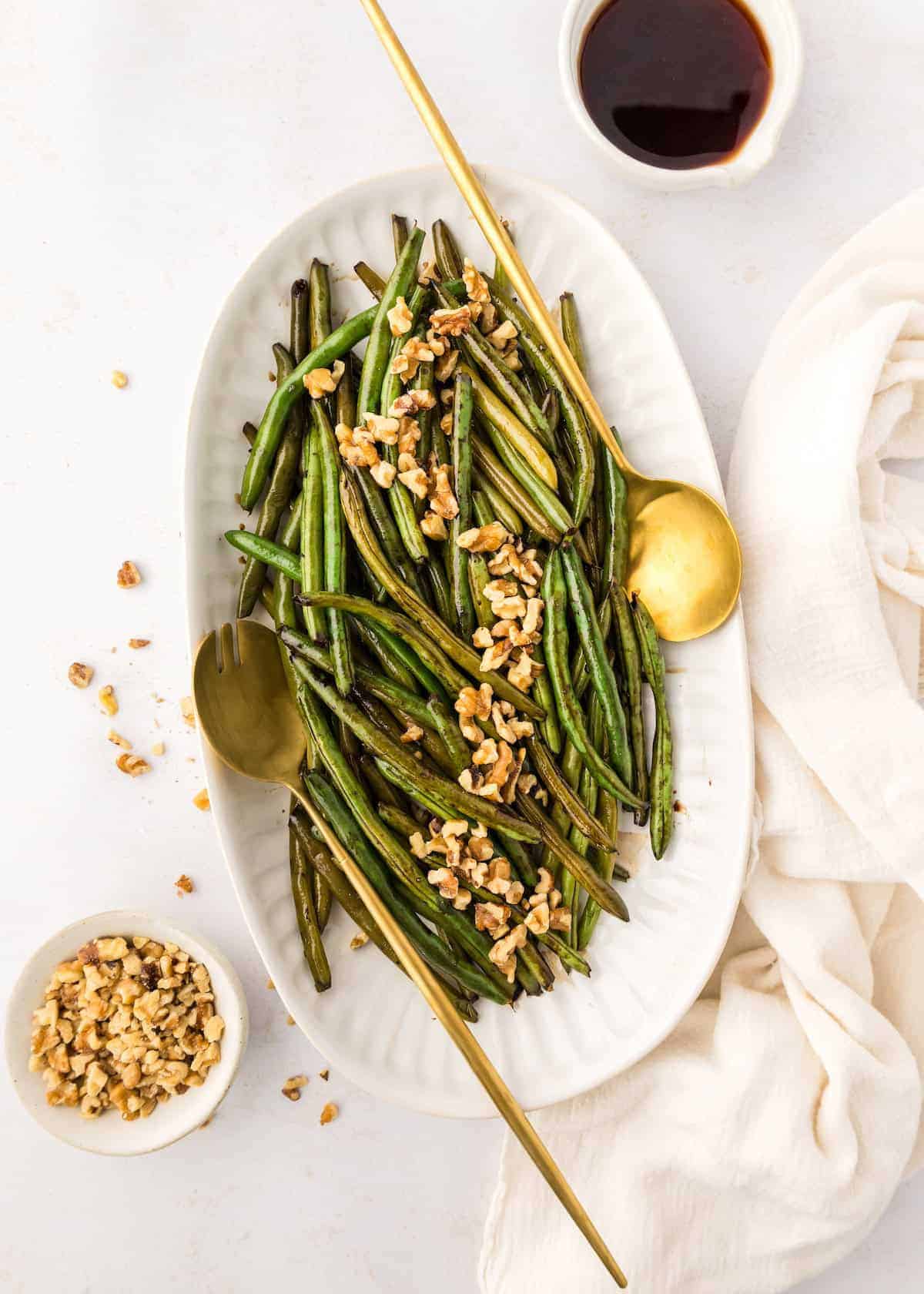 Holiday Glazed Green Beans with Toasted Almonds