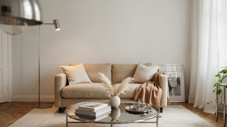 The Chrome Comeback in Home Décor