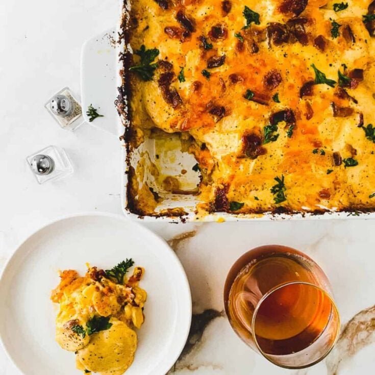 Crowd-Ready Cheesy Potatoes au Gratín