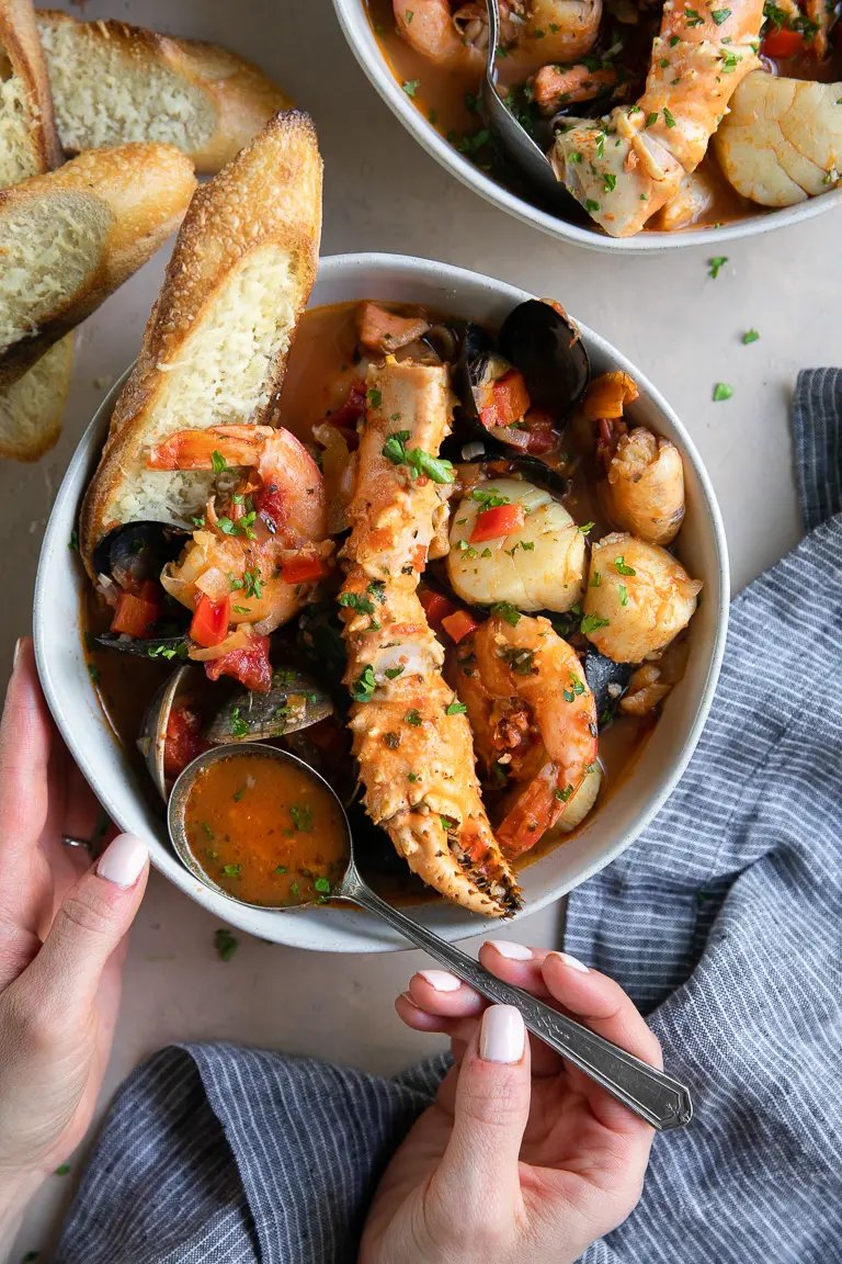 Rustic Saffron and White Wine Seafood Stew
